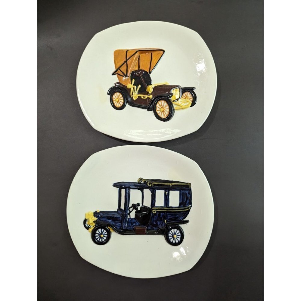 Ceramics‎ by Kay Watson  Wall plate decor classic cars  11.5x10.5 inch